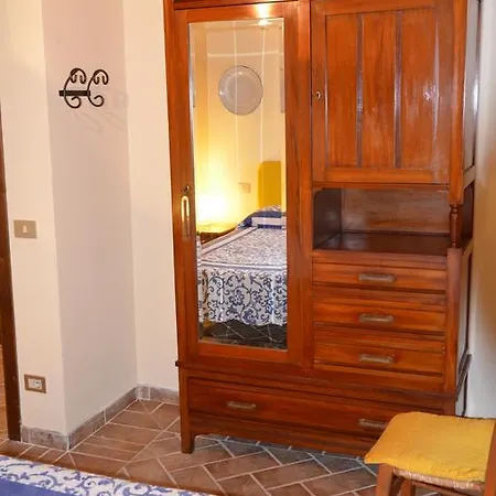 Agriturismo Sant'alfredo Country house *